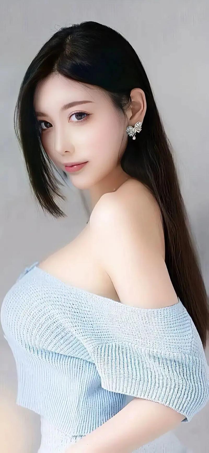 如如 - 《领居漂亮的妹妹》如如V球王会体育网站《领居漂亮的妹妹》(图1)